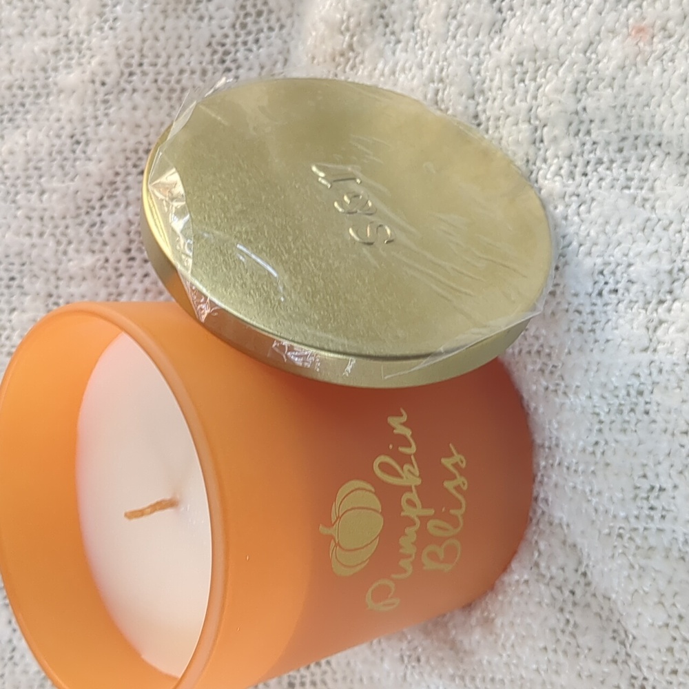 Summer & Rose Pumpkin Bliss Soy Blend Candle, 269g/9.5oz(4"x3"x3.5") - Picture 13 of 16